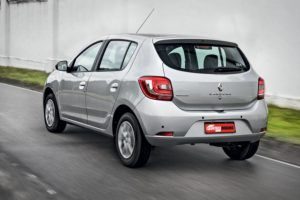 Renault Sandero - carros com seguro mais baratos